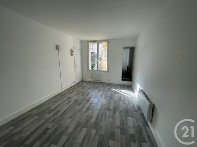 Appartement F1 &agrave; louer - 1 pi&egrave;ce - 26,52 m2 - Aubervilliers - 93 - ILE-DE-FRANCE