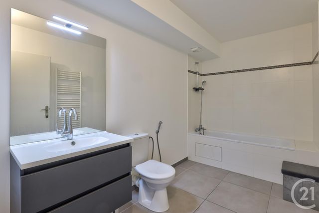 Appartement F4 &agrave; vendre - 4 pi&egrave;ces - 87 m2 - Aubervilliers - 93 - ILE-DE-FRANCE