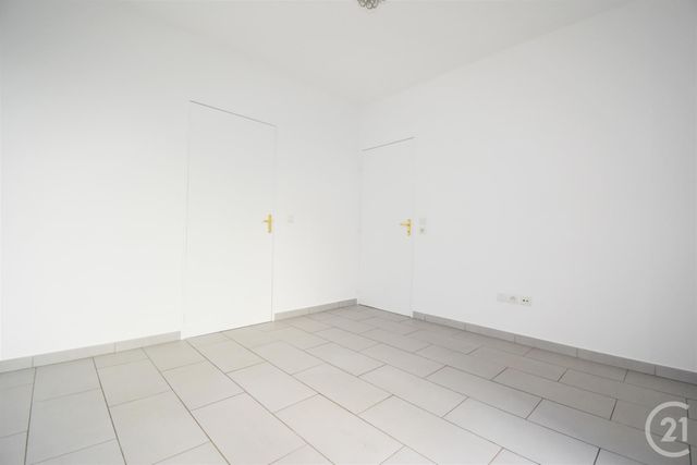 Appartement F2 &agrave; louer - 2 pi&egrave;ces - 41,16 m2 - St Denis - 93 - ILE-DE-FRANCE