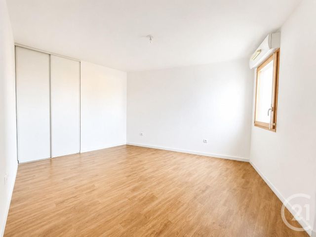Appartement F3 &agrave; louer - 3 pi&egrave;ces - 63 m2 - Aubervilliers - 93 - ILE-DE-FRANCE