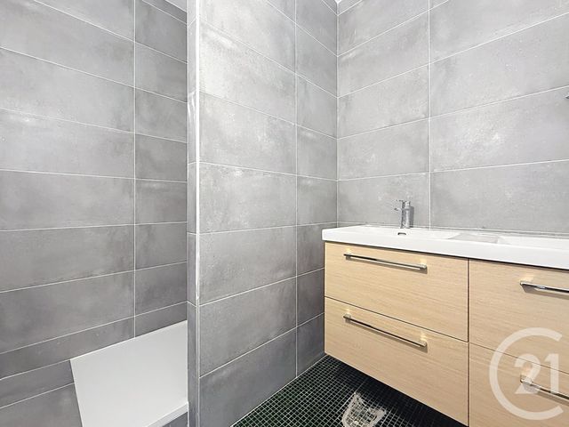 Appartement F4 &agrave; louer - 4 pi&egrave;ces - 88 m2 - Aubervilliers - 93 - ILE-DE-FRANCE