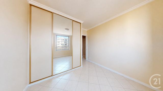 Appartement F3 bis &agrave; vendre - 4 pi&egrave;ces - 75,07 m2 - Aubervilliers - 93 - ILE-DE-FRANCE