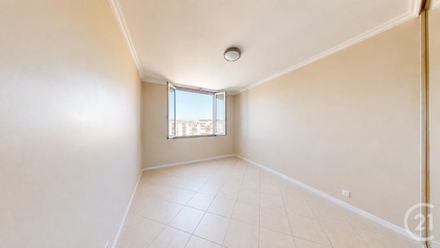 Appartement F3 bis &agrave; vendre - 4 pi&egrave;ces - 75,07 m2 - Aubervilliers - 93 - ILE-DE-FRANCE