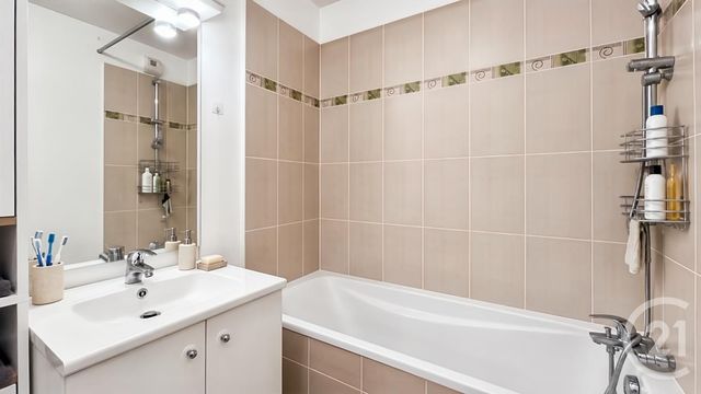 Appartement F3 &agrave; vendre - 3 pi&egrave;ces - 63 m2 - Aubervilliers - 93 - ILE-DE-FRANCE