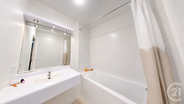 Appartement &agrave; vendre - 4 pi&egrave;ces - 75,53 m2 - Aubervilliers - 93 - ILE-DE-FRANCE