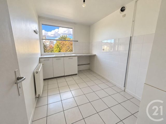 Appartement F4 &agrave; louer - 4 pi&egrave;ces - 65 m2 - Aubervilliers - 93 - ILE-DE-FRANCE