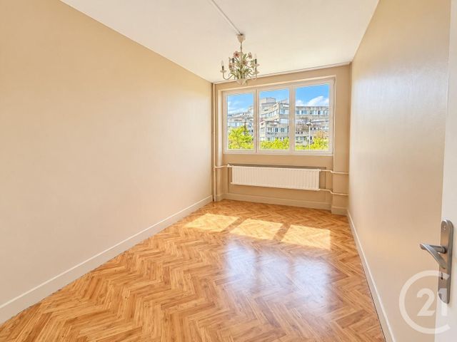 Appartement F4 &agrave; louer - 4 pi&egrave;ces - 65 m2 - Aubervilliers - 93 - ILE-DE-FRANCE