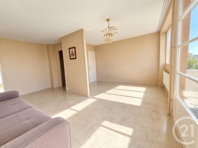 Appartement F4 &agrave; louer - 4 pi&egrave;ces - 65 m2 - Aubervilliers - 93 - ILE-DE-FRANCE