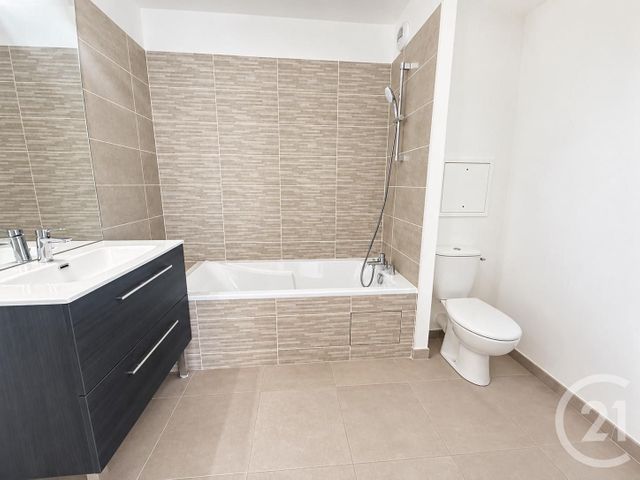 Appartement F2 &agrave; louer - 2 pi&egrave;ces - 47,70 m2 - La Courneuve - 93 - ILE-DE-FRANCE