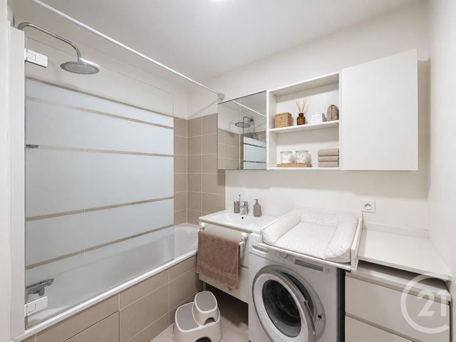 Appartement F3 &agrave; louer - 3 pi&egrave;ces - 62,77 m2 - Aubervilliers - 93 - ILE-DE-FRANCE