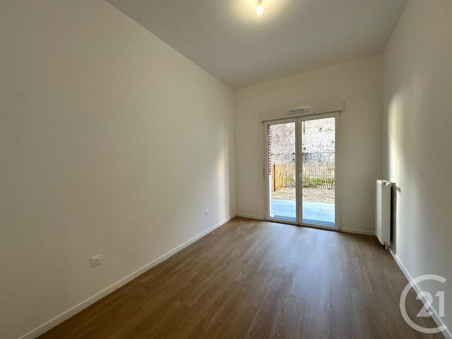 Appartement &agrave; louer - 3 pi&egrave;ces - 66,54 m2 - La Courneuve - 93 - ILE-DE-FRANCE