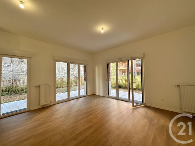 Appartement &agrave; louer - 3 pi&egrave;ces - 66,54 m2 - La Courneuve - 93 - ILE-DE-FRANCE