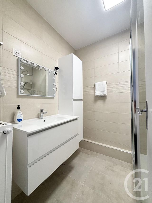 Appartement F2 &agrave; louer - 2 pi&egrave;ces - 49,03 m2 - Aubervilliers - 93 - ILE-DE-FRANCE