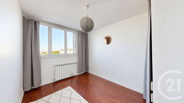 Appartement Duplex &agrave; vendre - 3 pi&egrave;ces - 57,01 m2 - Aubervilliers - 93 - ILE-DE-FRANCE