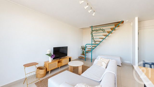 Appartement Duplex &agrave; vendre - 3 pi&egrave;ces - 57,01 m2 - Aubervilliers - 93 - ILE-DE-FRANCE
