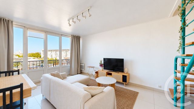 Appartement Duplex &agrave; vendre - 3 pi&egrave;ces - 57,01 m2 - Aubervilliers - 93 - ILE-DE-FRANCE