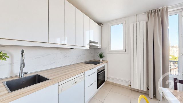 Appartement Duplex &agrave; vendre - 3 pi&egrave;ces - 57,01 m2 - Aubervilliers - 93 - ILE-DE-FRANCE
