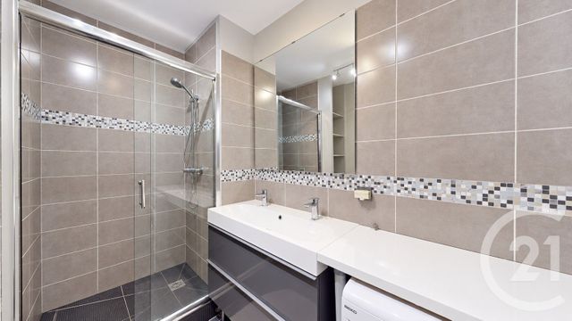 Appartement Duplex &agrave; vendre - 3 pi&egrave;ces - 57,01 m2 - Aubervilliers - 93 - ILE-DE-FRANCE