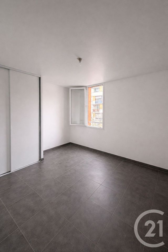 Appartement T2 &agrave; vendre - 2 pi&egrave;ces - 42,35 m2 - Trappes - 78 - ILE-DE-FRANCE