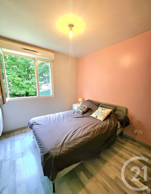 Appartement F3 à vendre - 3 pièces - 68 m2 - Trappes - 78 - ILE-DE-FRANCE