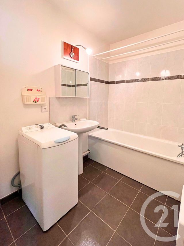 Appartement F5 &agrave; vendre - 5 pi&egrave;ces - 110 m2 - Trappes - 78 - ILE-DE-FRANCE