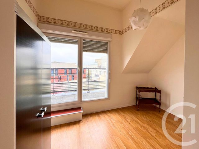 Appartement F5 &agrave; vendre - 5 pi&egrave;ces - 110 m2 - Trappes - 78 - ILE-DE-FRANCE