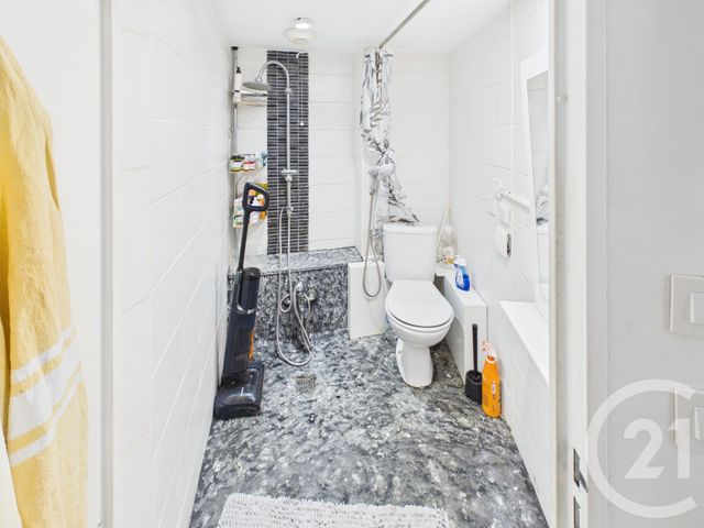 Appartement T5 &agrave; vendre - 5 pi&egrave;ces - 106,39 m2 - Trappes - 78 - ILE-DE-FRANCE