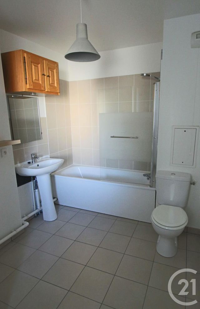 Appartement F2 &agrave; louer - 2 pi&egrave;ces - 40,89 m2 - Trappes - 78 - ILE-DE-FRANCE