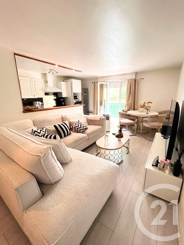 Appartement F2 &agrave; vendre - 2 pi&egrave;ces - 49,24 m2 - Trappes - 78 - ILE-DE-FRANCE