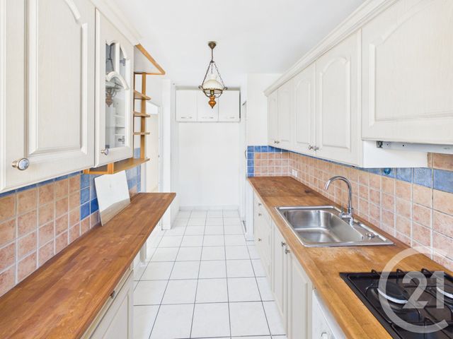 Appartement F3 &agrave; vendre - 3 pi&egrave;ces - 64,43 m2 - Trappes - 78 - ILE-DE-FRANCE