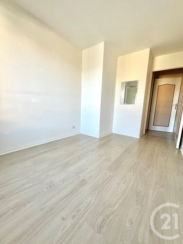 Appartement F3 à vendre - 3 pièces - 57,50 m2 - Trappes - 78 - ILE-DE-FRANCE