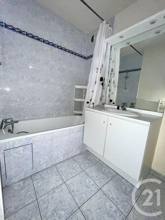 Appartement F3 à vendre - 3 pièces - 57,50 m2 - Trappes - 78 - ILE-DE-FRANCE