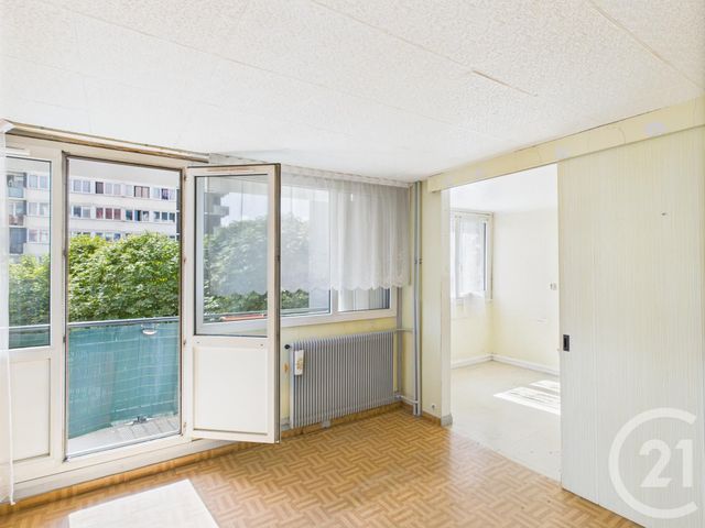 Appartement F4 &agrave; vendre - 4 pi&egrave;ces - 77 m2 - Trappes - 78 - ILE-DE-FRANCE