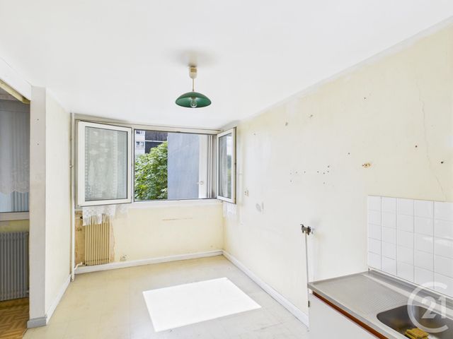 Appartement F4 &agrave; vendre - 4 pi&egrave;ces - 77 m2 - Trappes - 78 - ILE-DE-FRANCE