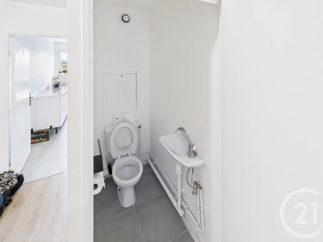 Appartement F3 à vendre - 3 pièces - 65,90 m2 - Elancourt - 78 - ILE-DE-FRANCE