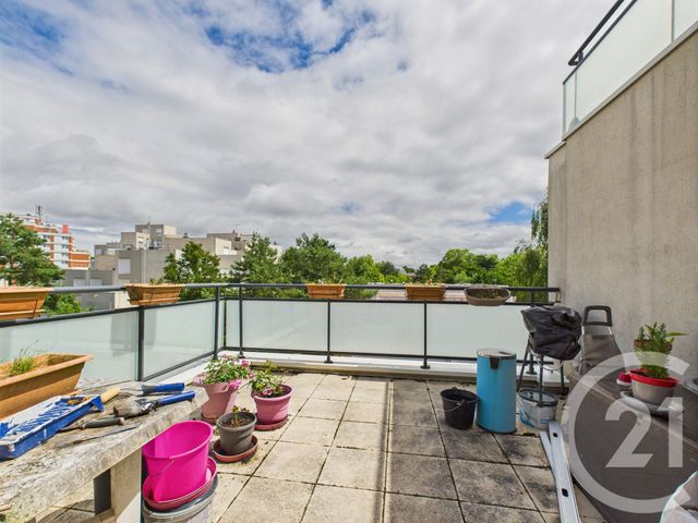 Appartement à vendre - 3 pièces - 66 m2 - Trappes - 78 - ILE-DE-FRANCE