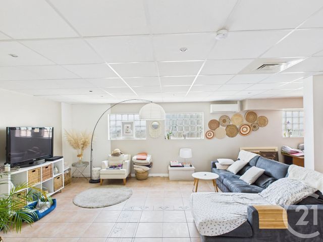 Maison à vendre - 5 pièces - 278 m2 - Trappes - 78 - ILE-DE-FRANCE