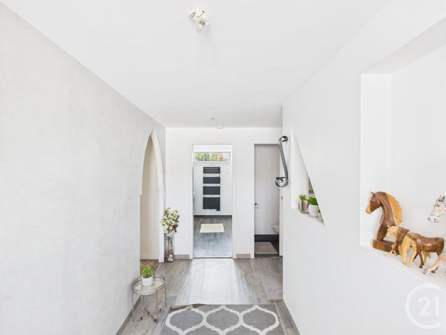 Maison à vendre - 5 pièces - 278 m2 - Trappes - 78 - ILE-DE-FRANCE