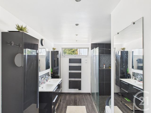 Maison à vendre - 5 pièces - 278 m2 - Trappes - 78 - ILE-DE-FRANCE