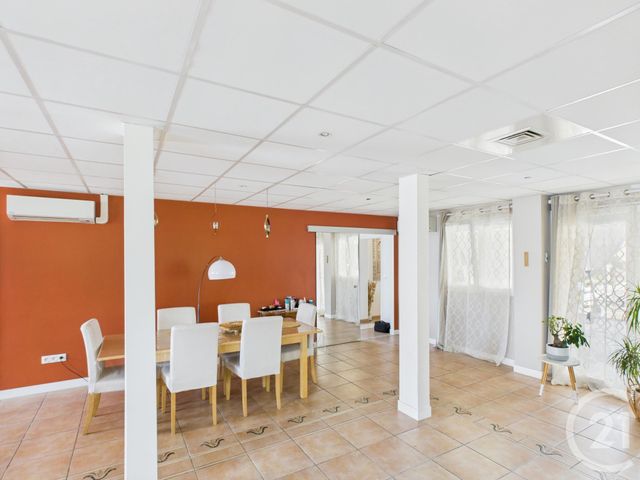 Maison à vendre - 5 pièces - 278 m2 - Trappes - 78 - ILE-DE-FRANCE