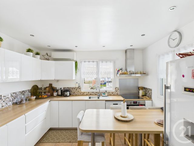 Maison à vendre - 5 pièces - 278 m2 - Trappes - 78 - ILE-DE-FRANCE