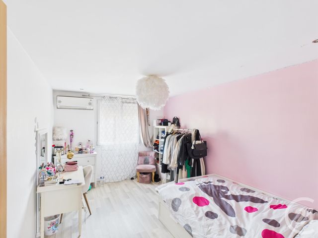 Maison à vendre - 5 pièces - 278 m2 - Trappes - 78 - ILE-DE-FRANCE