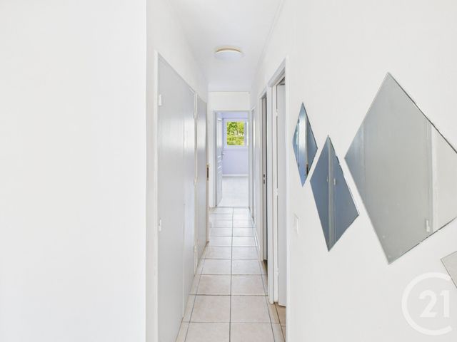 Appartement F4 &agrave; vendre - 4 pi&egrave;ces - 81,27 m2 - Trappes - 78 - ILE-DE-FRANCE