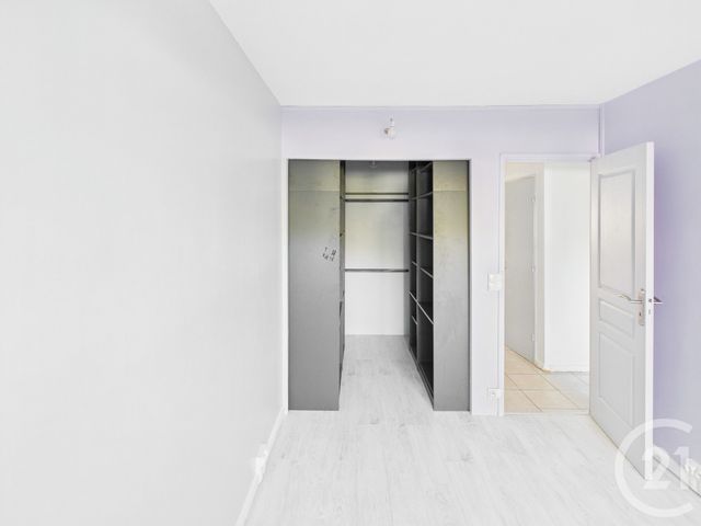 Appartement F4 &agrave; vendre - 4 pi&egrave;ces - 81,27 m2 - Trappes - 78 - ILE-DE-FRANCE