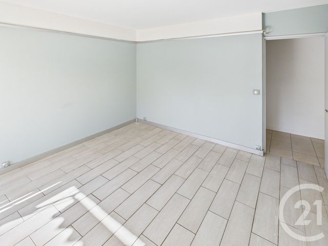 Appartement F4 &agrave; vendre - 4 pi&egrave;ces - 81,27 m2 - Trappes - 78 - ILE-DE-FRANCE