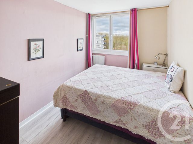 Appartement F4 &agrave; vendre - 4 pi&egrave;ces - 80 m2 - Trappes - 78 - ILE-DE-FRANCE