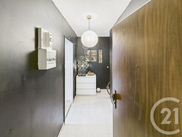 Appartement F4 &agrave; vendre - 4 pi&egrave;ces - 80 m2 - Trappes - 78 - ILE-DE-FRANCE