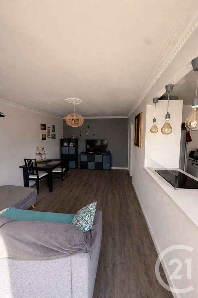 Appartement F3 &agrave; vendre - 3 pi&egrave;ces - 60 m2 - Trappes - 78 - ILE-DE-FRANCE