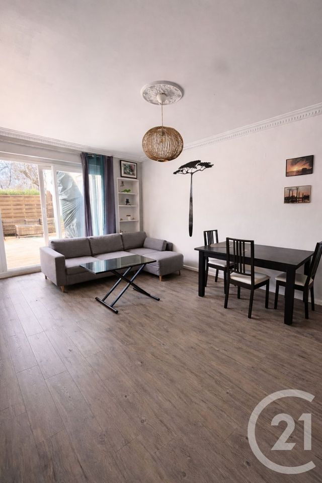 Appartement F3 &agrave; vendre - 3 pi&egrave;ces - 60 m2 - Trappes - 78 - ILE-DE-FRANCE