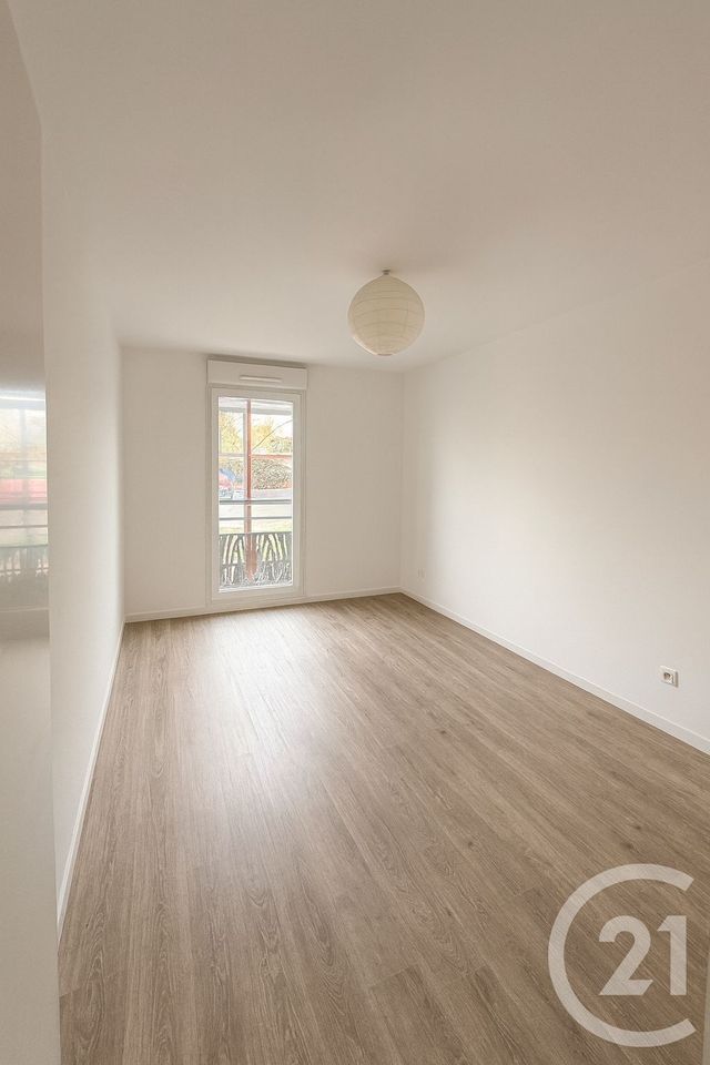 Appartement T4 à vendre - 4 pièces - 75 m2 - Trappes - 78 - ILE-DE-FRANCE